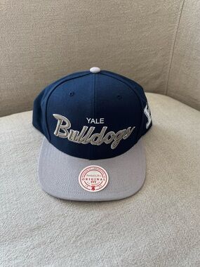 Yale Bulldogs Mitchell & Ness Snapback Hat Navy Grey Original Fit NWT